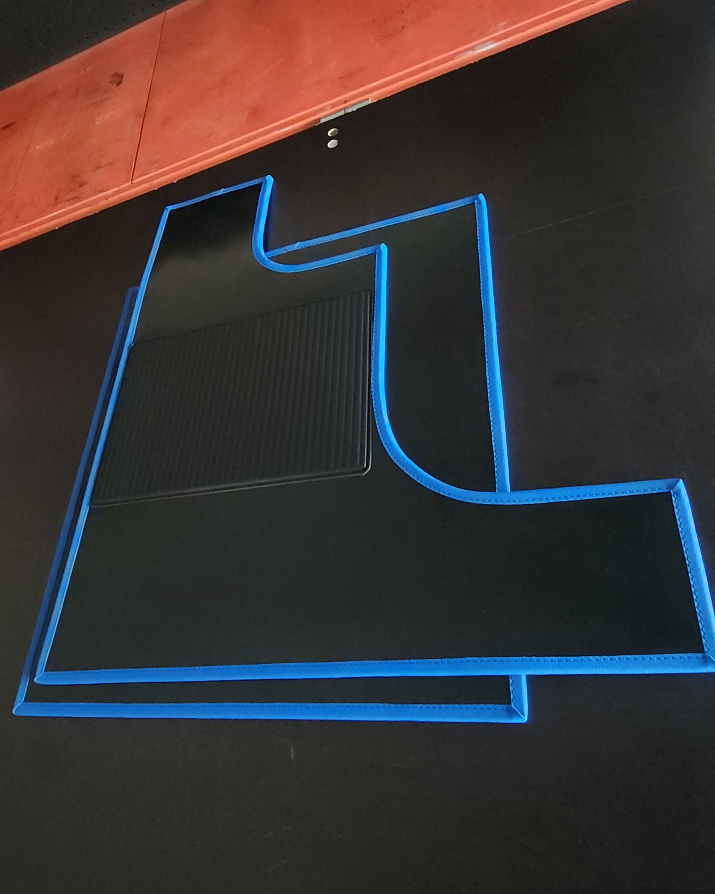 Heavy-Duty Floormats K200