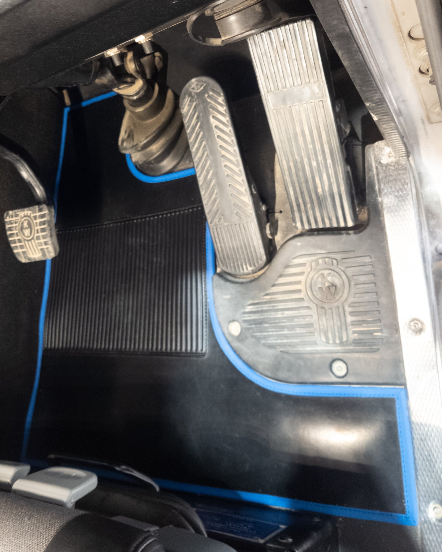 Heavy-Duty Floormats K200