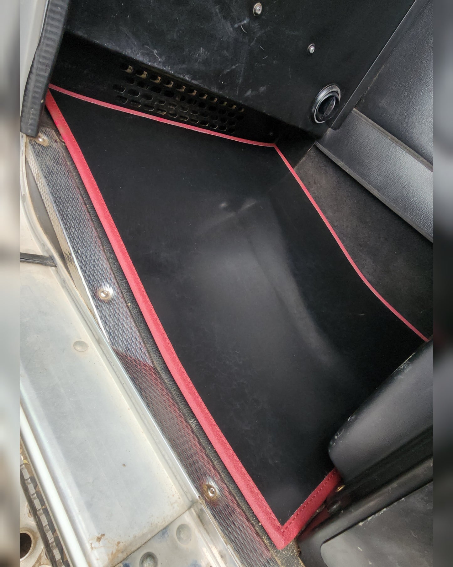 Heavy-Duty Floormats K200